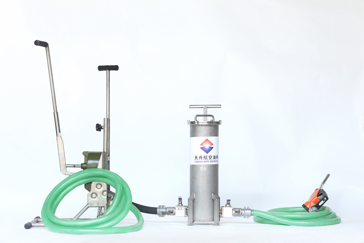 25便攜式地面燃油加注設備.jpg